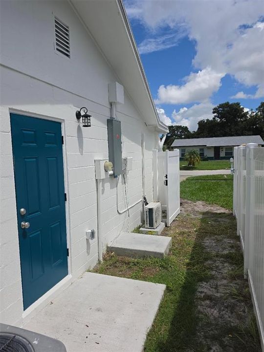 En Venta: $549,900 (4 camas, 3 baños, 1470 Pies cuadrados)
