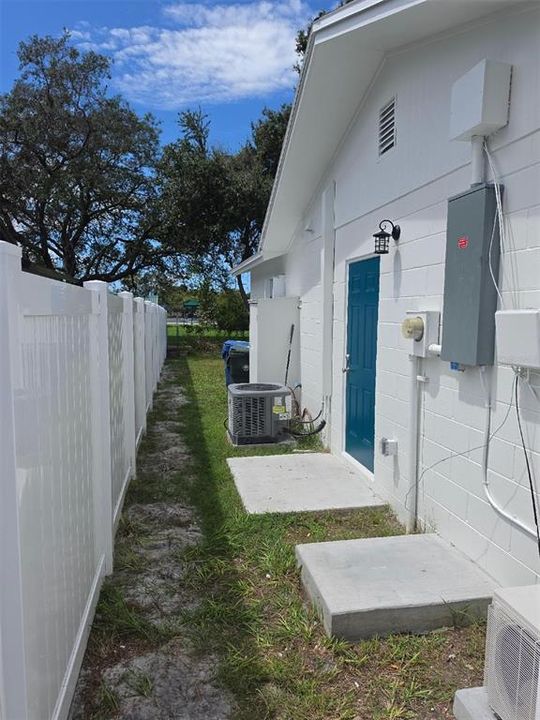 En Venta: $549,900 (4 camas, 3 baños, 1470 Pies cuadrados)