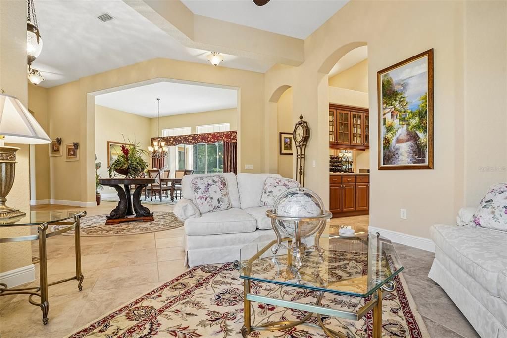 En Venta: $1,799,000 (4 camas, 3 baños, 3612 Pies cuadrados)