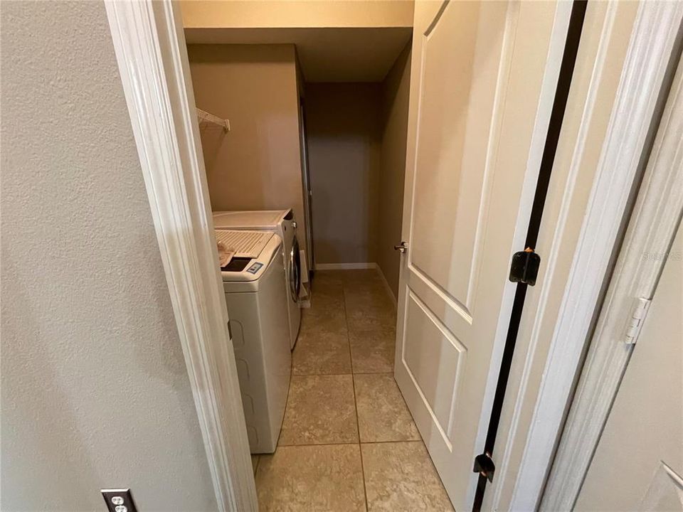 For Rent: $2,995 (3 beds, 2 baths, 1776 Square Feet)
