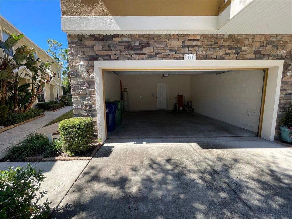 For Rent: $2,995 (3 beds, 2 baths, 1776 Square Feet)
