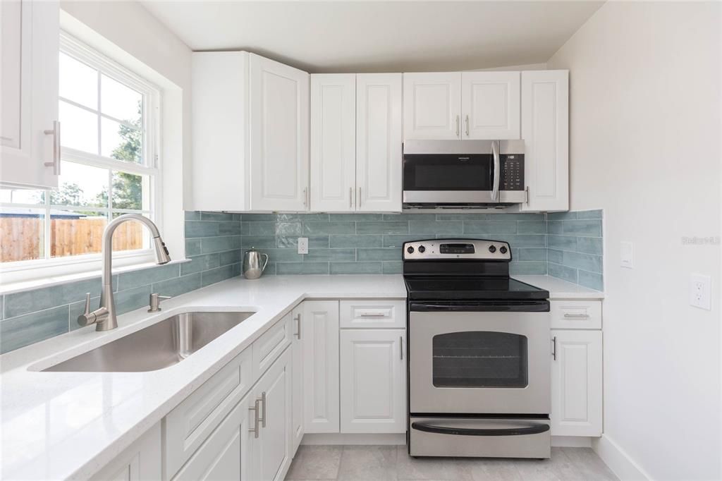 En Venta: $259,900 (3 camas, 1 baños, 888 Pies cuadrados)