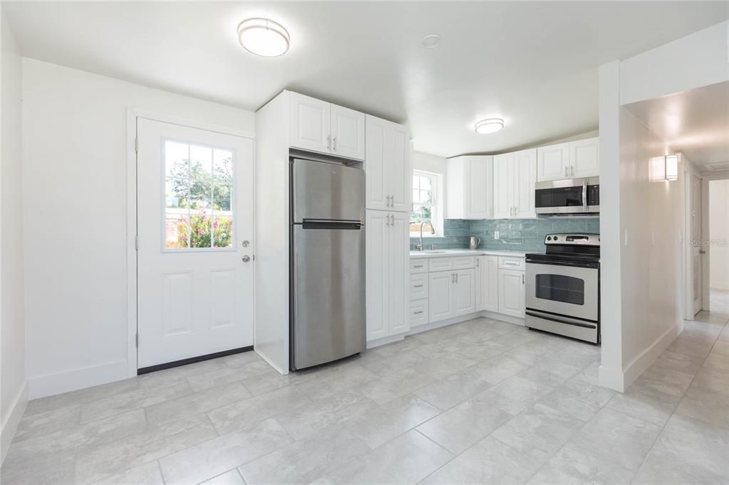 En Venta: $259,900 (3 camas, 1 baños, 888 Pies cuadrados)