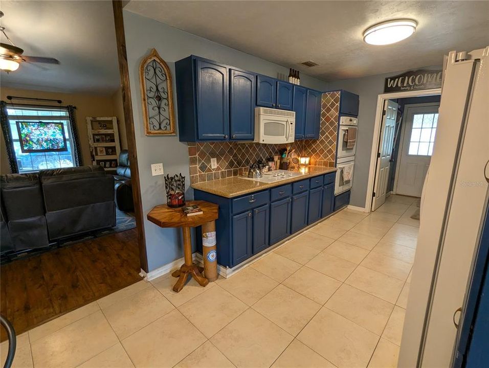 En Venta: $289,900 (3 camas, 2 baños, 1288 Pies cuadrados)