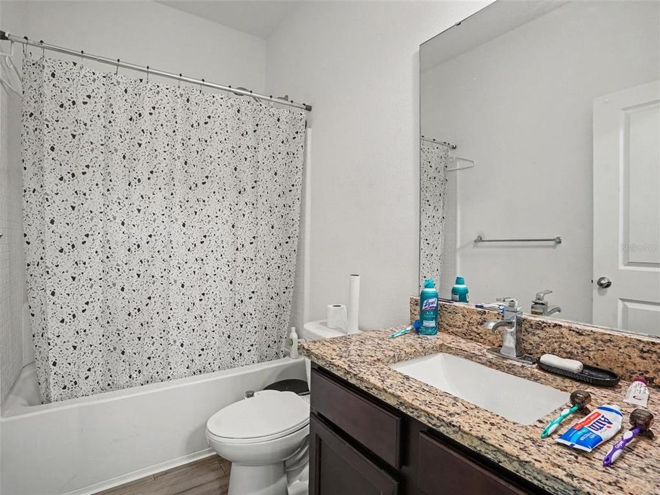 For Sale: $279,900 (3 beds, 2 baths, 1655 Square Feet)