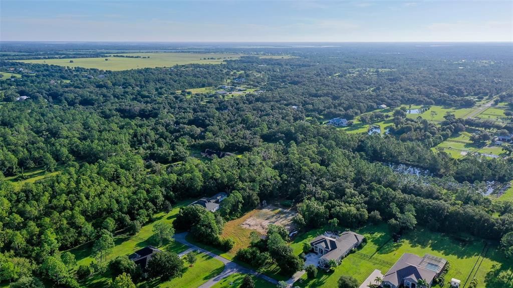 En Venta: $449,900 (1.57 acres)