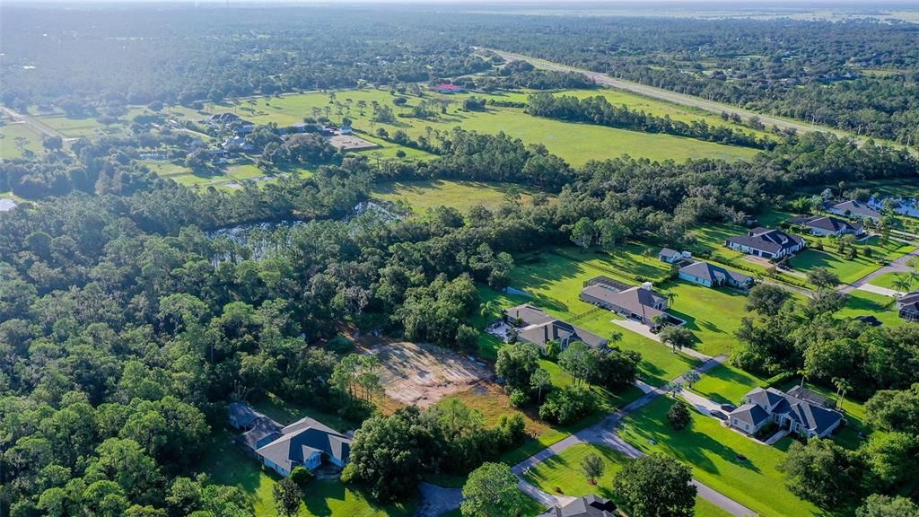 En Venta: $449,900 (1.57 acres)