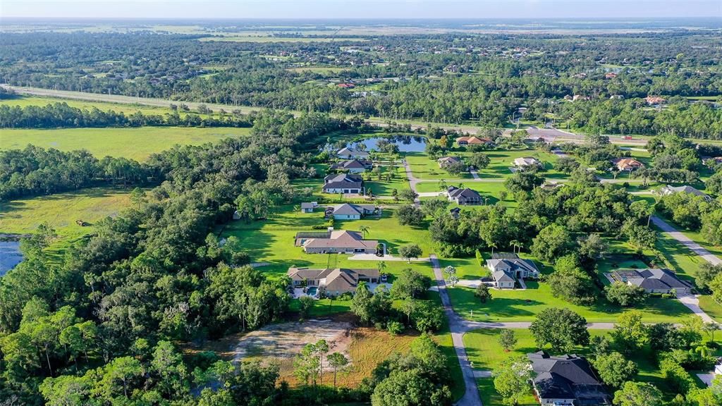 En Venta: $449,900 (1.57 acres)