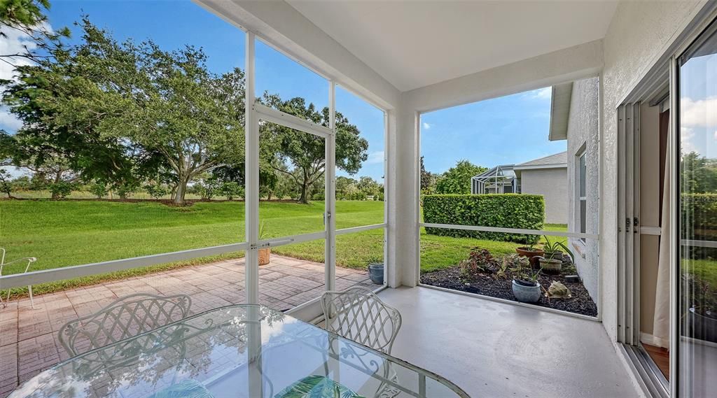 En Venta: $409,000 (3 camas, 2 baños, 1413 Pies cuadrados)