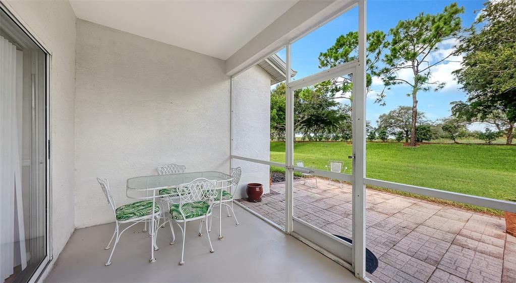 En Venta: $409,000 (3 camas, 2 baños, 1413 Pies cuadrados)