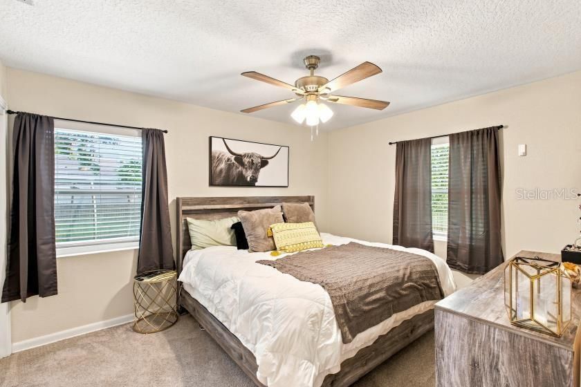 For Sale: $380,000 (3 beds, 1 baths, 1305 Square Feet)