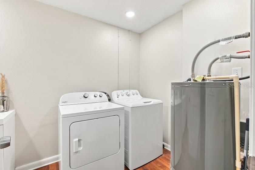 For Sale: $380,000 (3 beds, 1 baths, 1305 Square Feet)