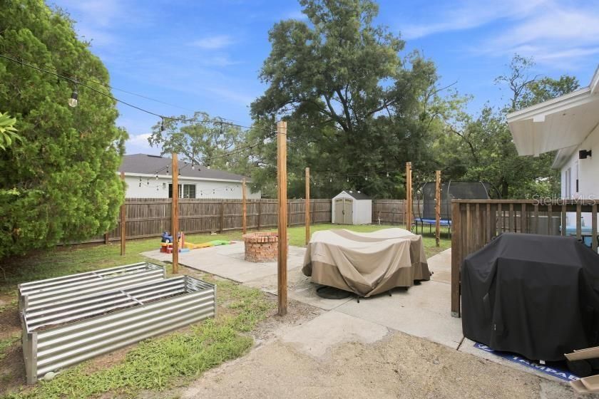 For Sale: $380,000 (3 beds, 1 baths, 1305 Square Feet)