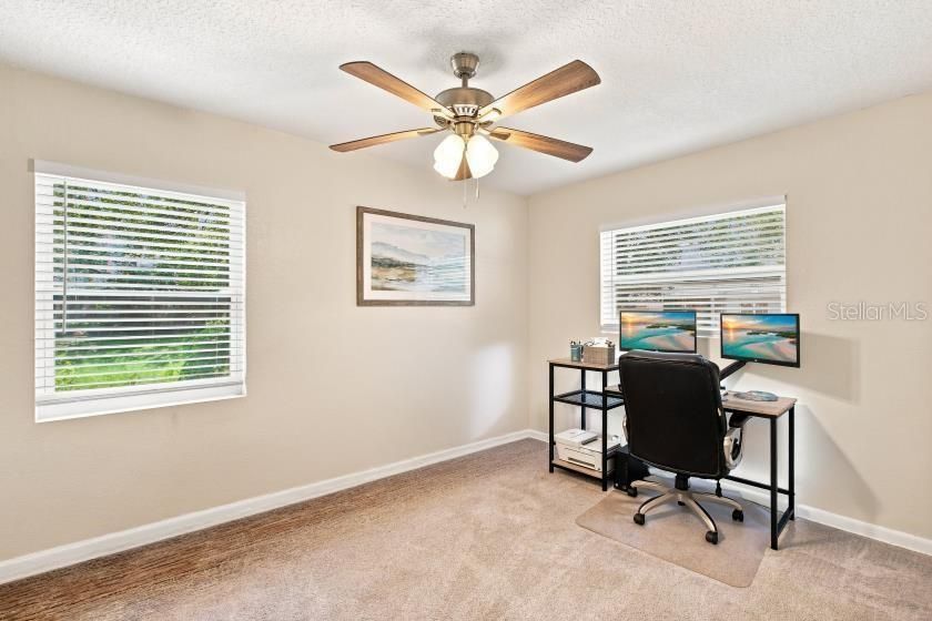 For Sale: $380,000 (3 beds, 1 baths, 1305 Square Feet)