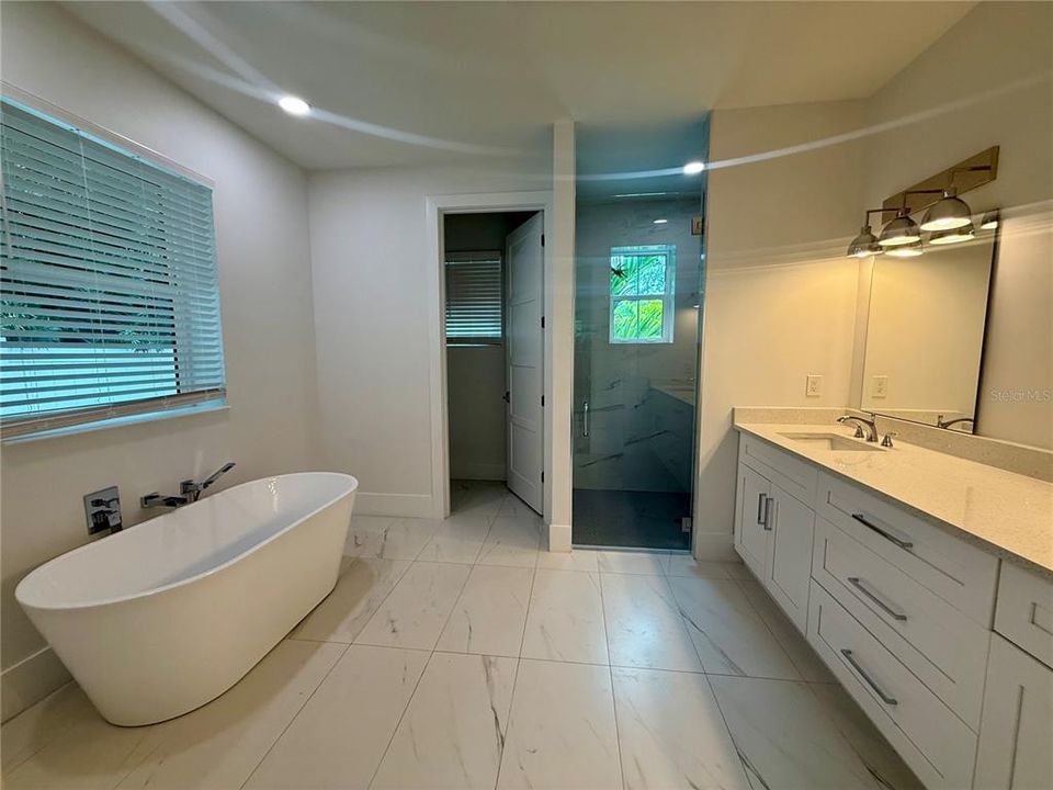 В аренду: $8,000 (4 спален, 4 ванн, 3554 Квадратных фут)