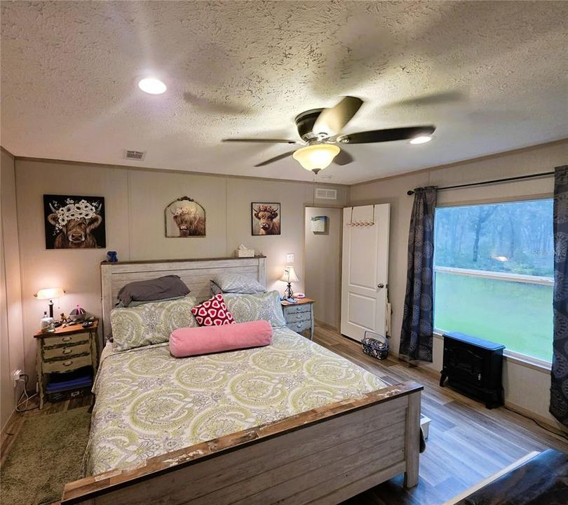 En Venta: $199,900 (3 camas, 2 baños, 1120 Pies cuadrados)