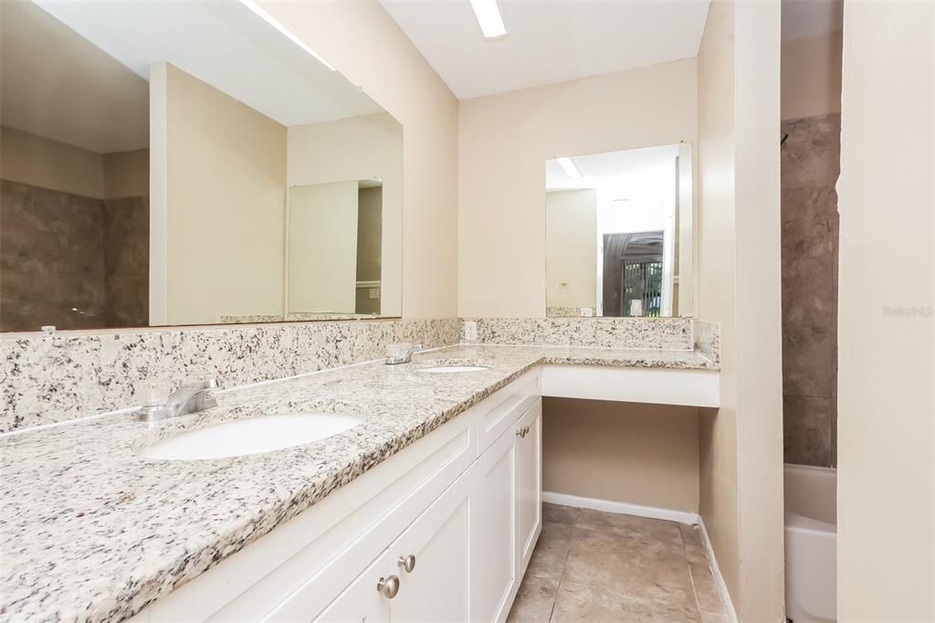 В аренду: $2,050 (3 спален, 2 ванн, 1416 Квадратных фут)