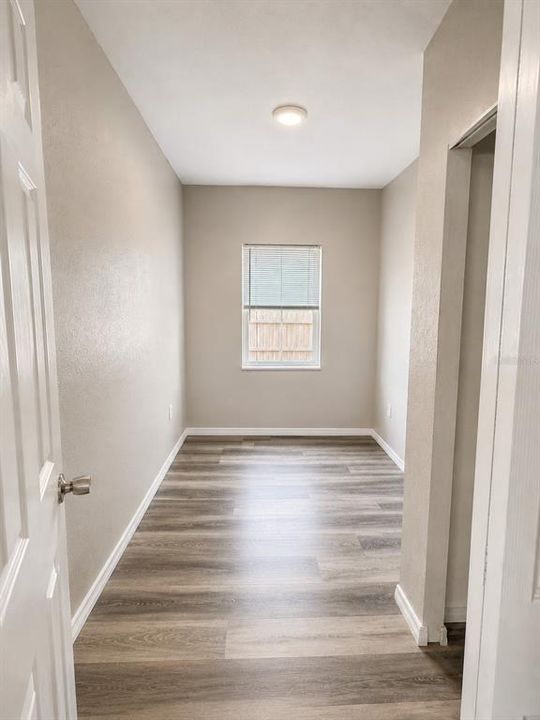 For Sale: $240,000 (2 beds, 1 baths, 800 Square Feet)