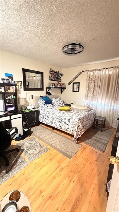 For Sale: $165,000 (3 beds, 2 baths, 1146 Square Feet)