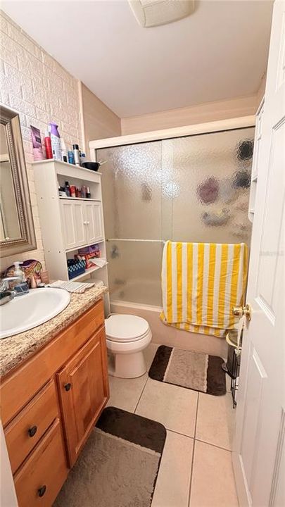 For Sale: $165,000 (3 beds, 2 baths, 1146 Square Feet)