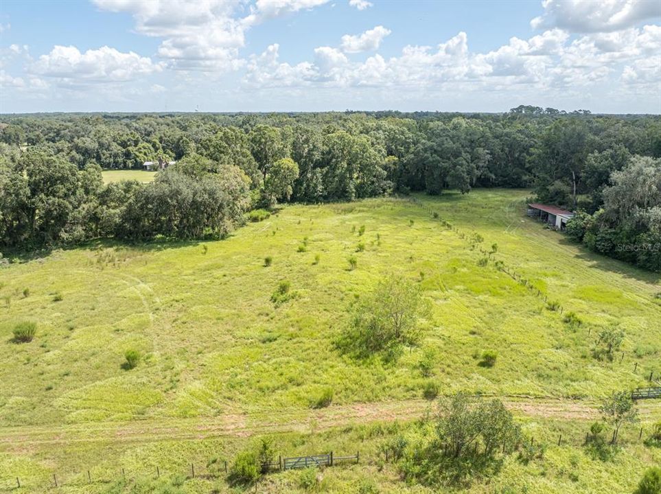 На продажу: $750,000 (29.87 acres)