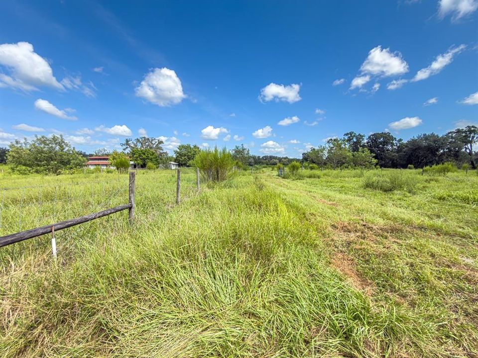 На продажу: $750,000 (29.87 acres)