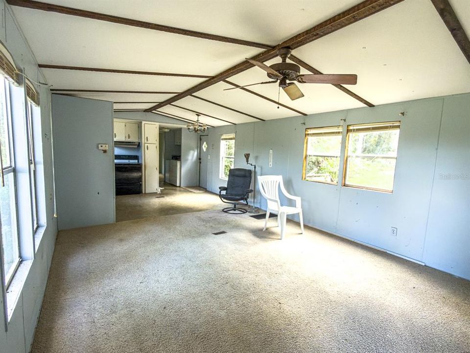 На продажу: $750,000 (29.87 acres)