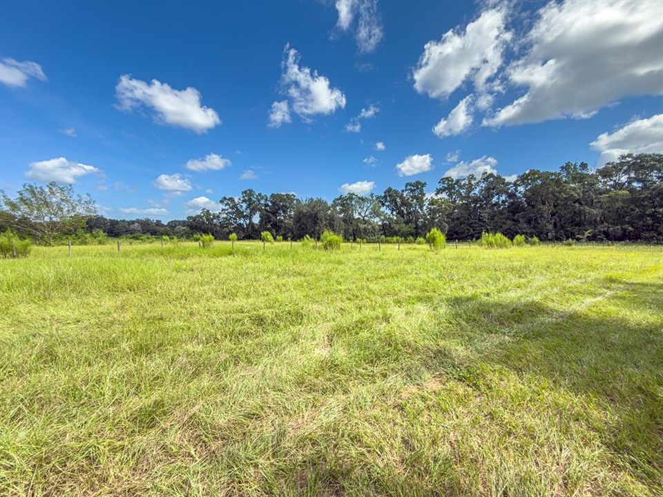 На продажу: $750,000 (29.87 acres)