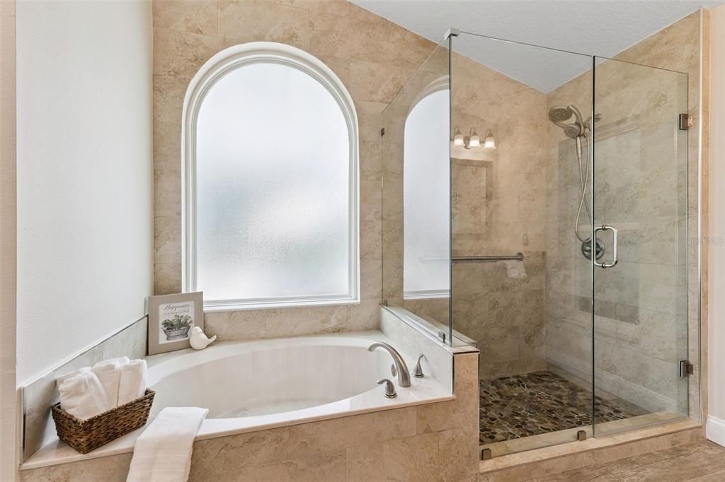 For Sale: $675,000 (4 beds, 3 baths, 2366 Square Feet)