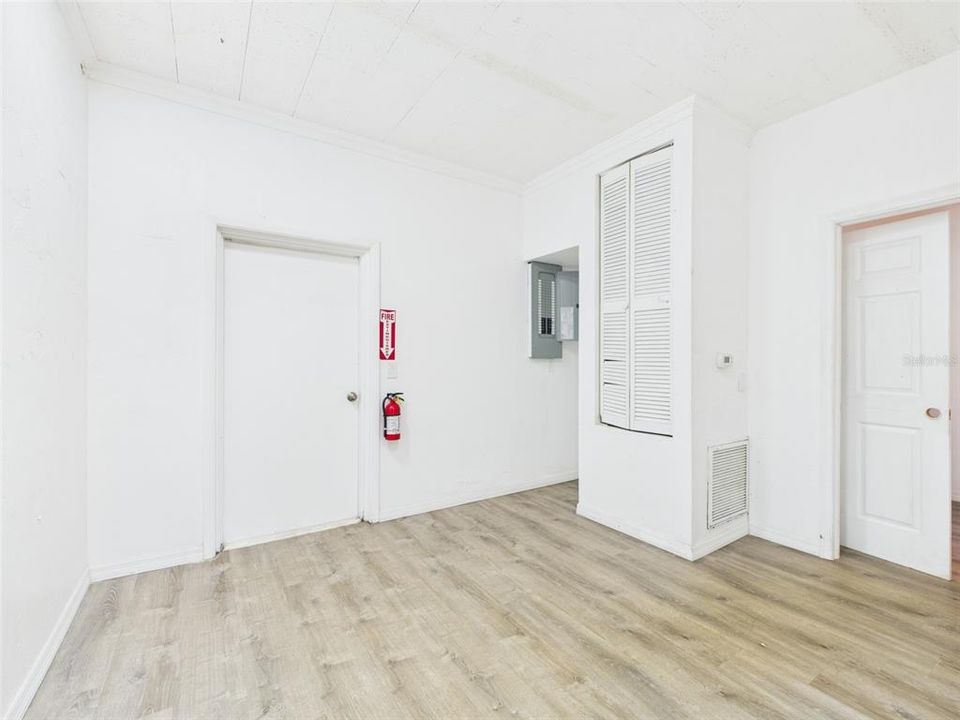 For Sale: $500,000 (0 beds, 0 baths, 3800 Square Feet)