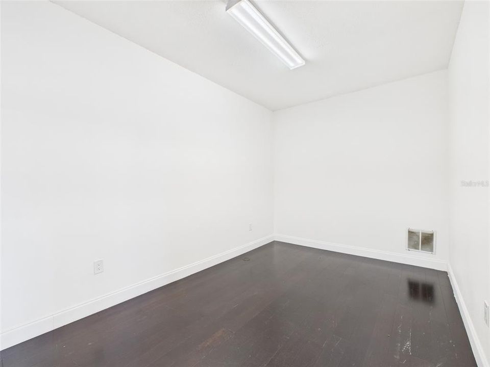 For Sale: $500,000 (0 beds, 0 baths, 3800 Square Feet)