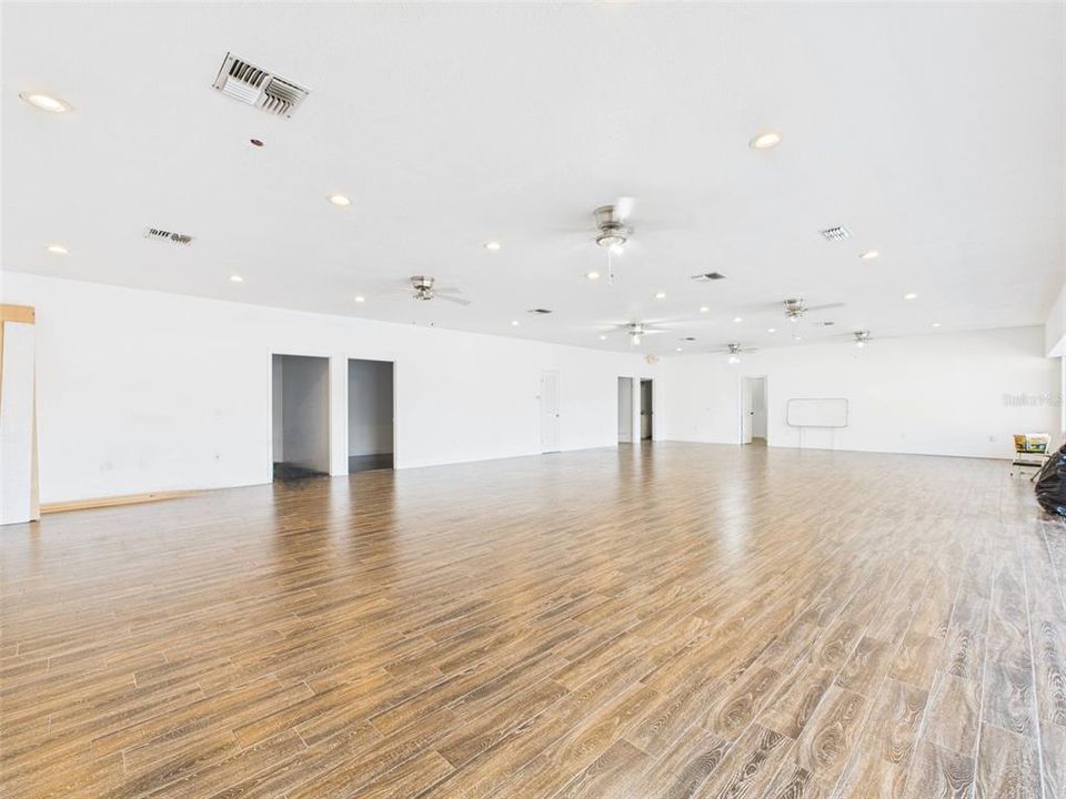 For Sale: $500,000 (0 beds, 0 baths, 3800 Square Feet)