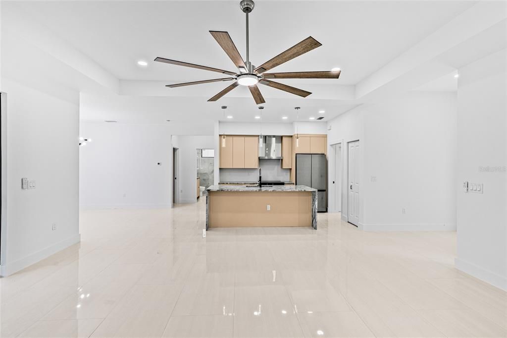 En Venta: $358,000 (3 camas, 2 baños, 1796 Pies cuadrados)