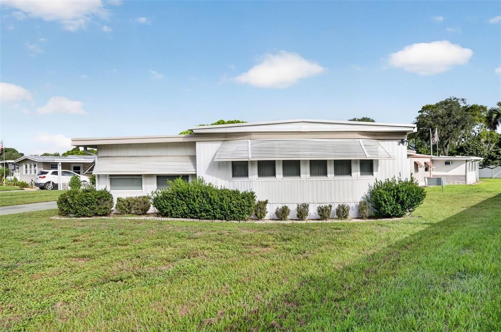 For Sale: $103,000 (2 beds, 2 baths, 1152 Square Feet)