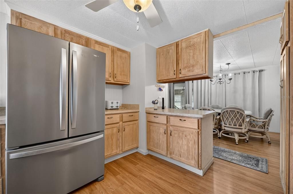 For Sale: $103,000 (2 beds, 2 baths, 1152 Square Feet)