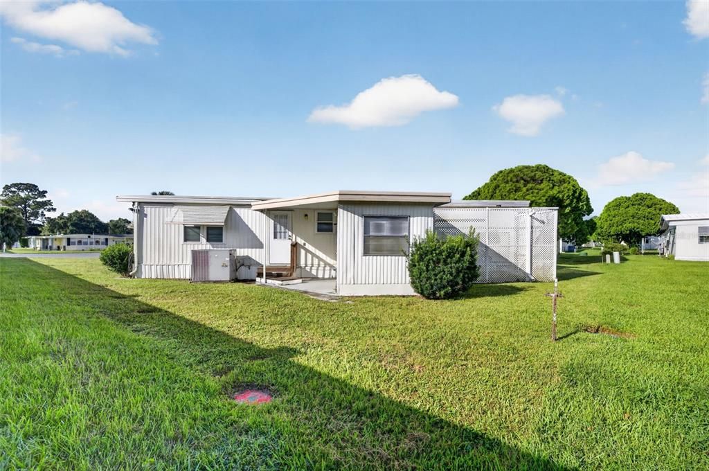 For Sale: $103,000 (2 beds, 2 baths, 1152 Square Feet)
