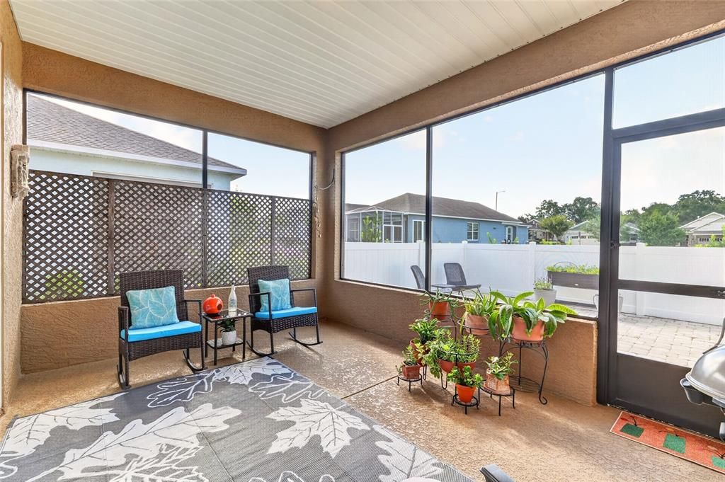 For Sale: $279,900 (2 beds, 2 baths, 1431 Square Feet)