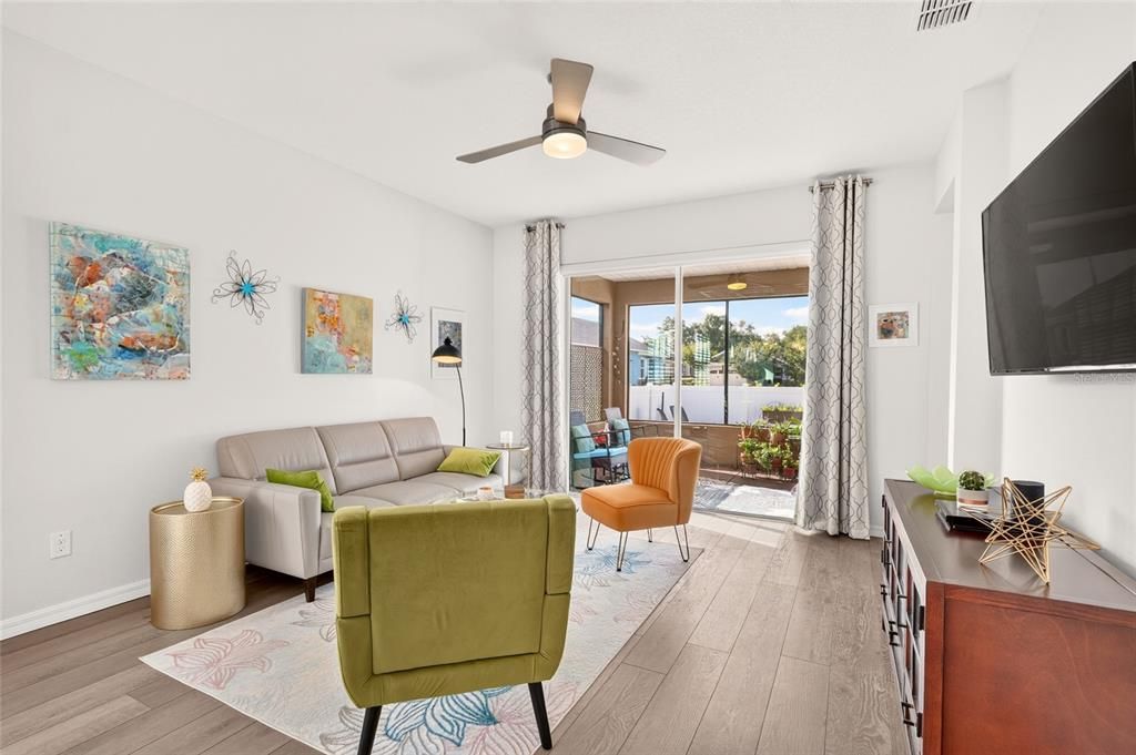 For Sale: $279,900 (2 beds, 2 baths, 1431 Square Feet)