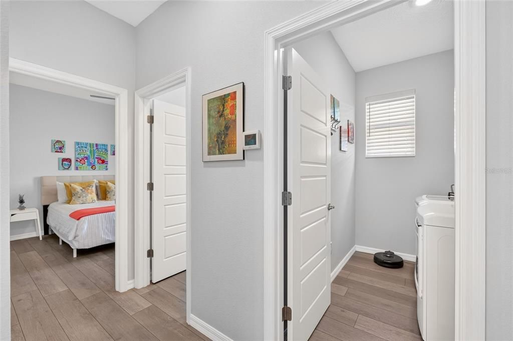 For Sale: $279,900 (2 beds, 2 baths, 1431 Square Feet)