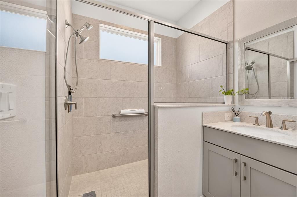 For Sale: $279,900 (2 beds, 2 baths, 1431 Square Feet)