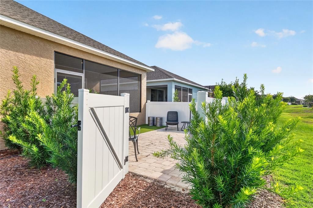 For Sale: $279,900 (2 beds, 2 baths, 1431 Square Feet)