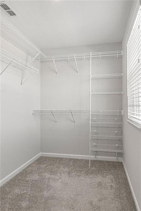В аренду: $2,395 (4 спален, 3 ванн, 1762 Квадратных фут)