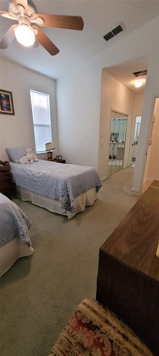 For Sale: $335,000 (2 beds, 2 baths, 1420 Square Feet)