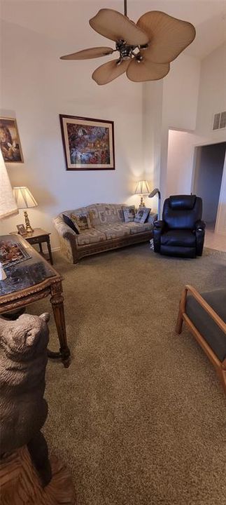 For Sale: $335,000 (2 beds, 2 baths, 1420 Square Feet)
