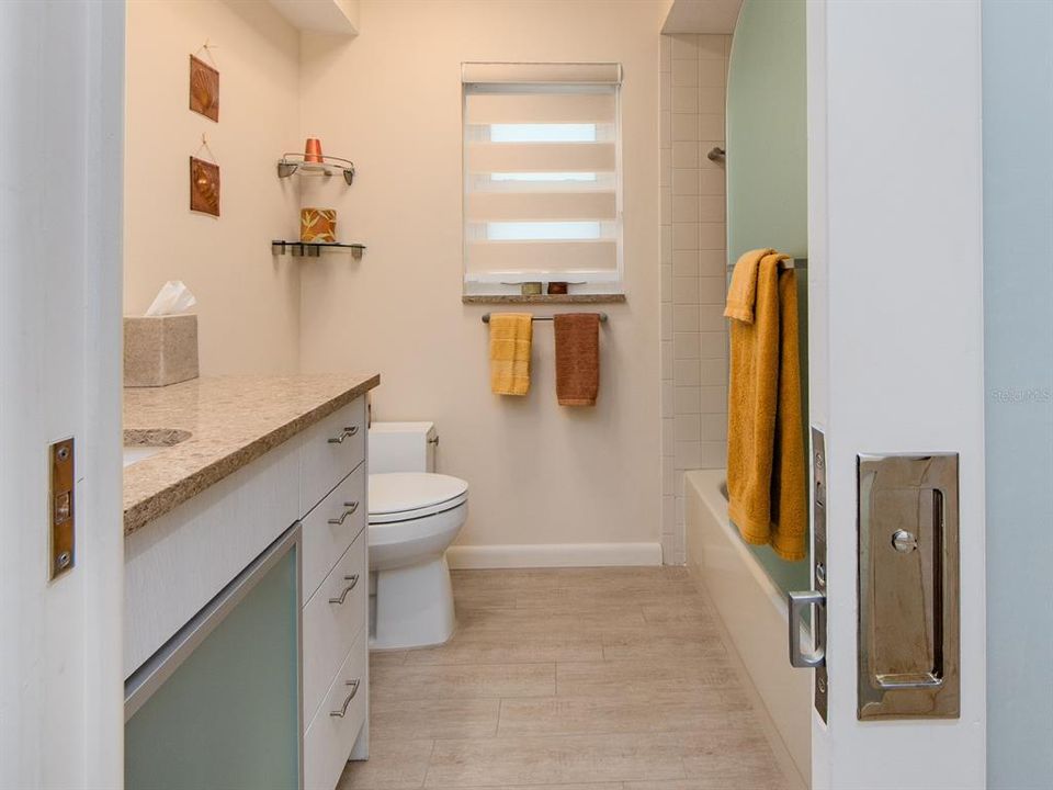 For Sale: $435,800 (2 beds, 2 baths, 1659 Square Feet)