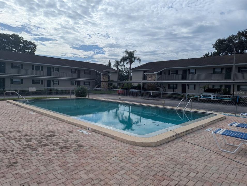 Active With Contract: $130,000 (2 beds, 2 baths, 1150 Square Feet)