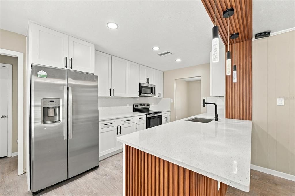 For Sale: $419,000 (3 beds, 2 baths, 1638 Square Feet)