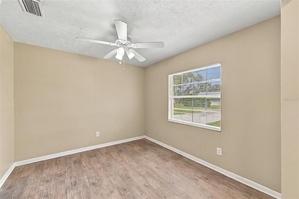 For Sale: $419,000 (3 beds, 2 baths, 1638 Square Feet)