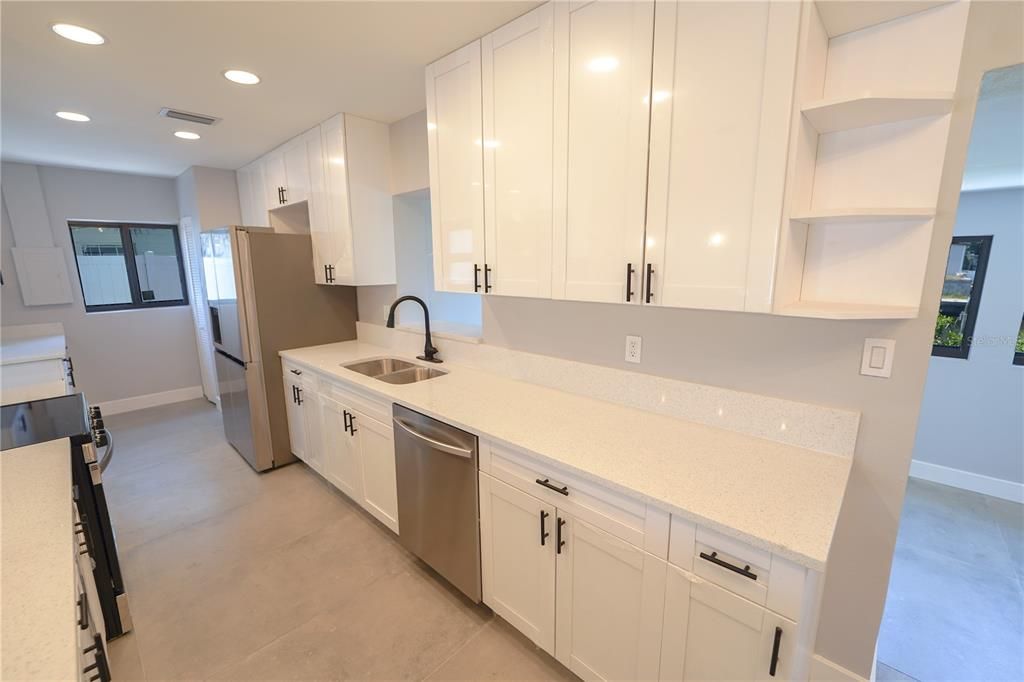 For Sale: $395,000 (3 beds, 2 baths, 1247 Square Feet)