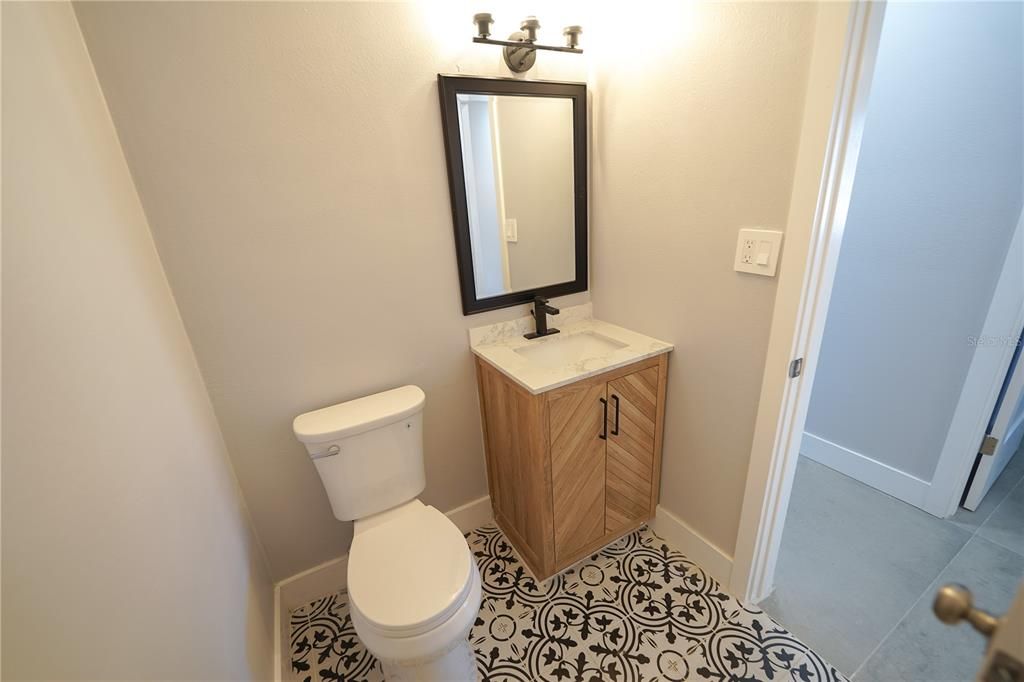For Sale: $395,000 (3 beds, 2 baths, 1247 Square Feet)